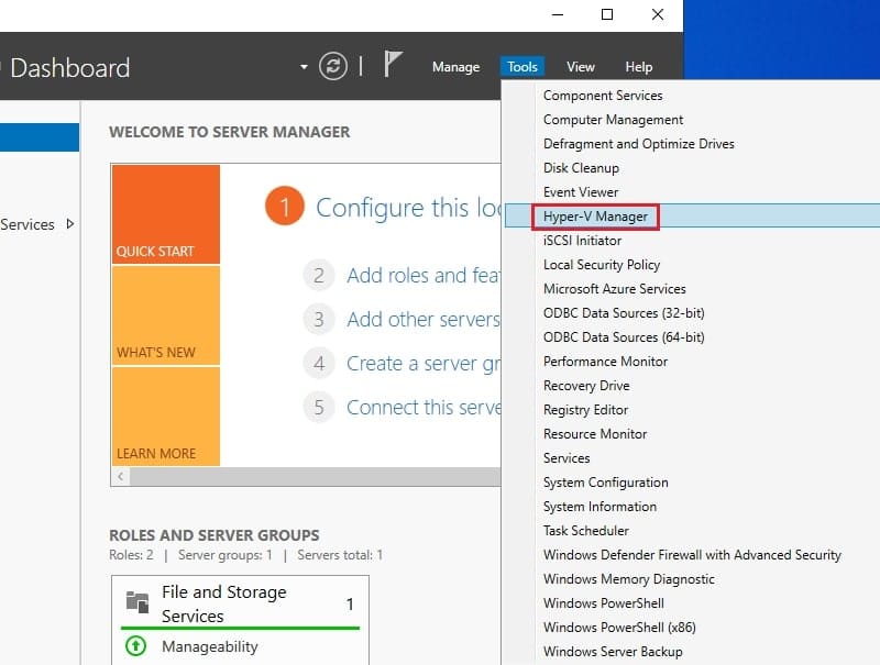 پیدا کردن و انتخاب گزینه Hyper-V Manager از منوی Tools در Server Manager برای شروع کار با ماشین‌های مجازی.