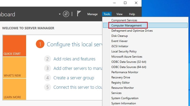 انتخاب گزینه Computer Management از منوی Tools در Server Manager سرور iSCSI Initiator برای دسترسی به Disk Management و مدیریت ذخیره‌سازی iSCSI.