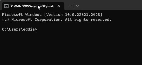 اسکرین‌شات پنجره Command Prompt در ویندوز که برای بررسی Name Server دامنه باز شده است.